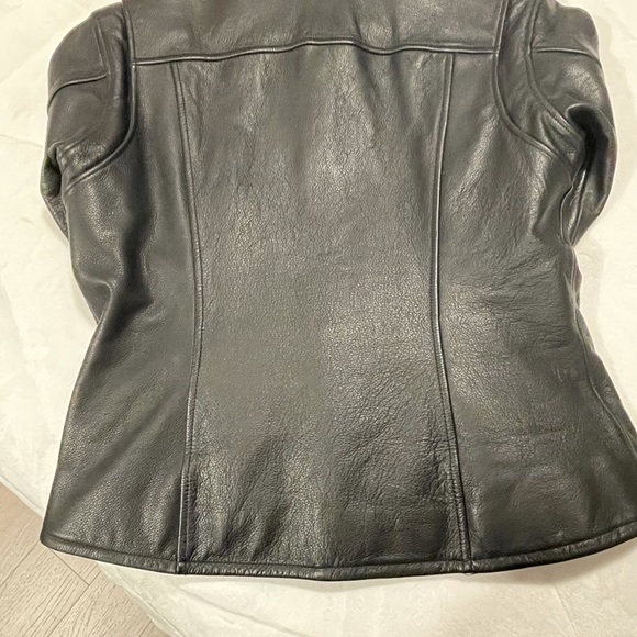 Perfect condition, gently used, Harley Davidson Women’s Medium Leather Jacket - Picture 3 of 6